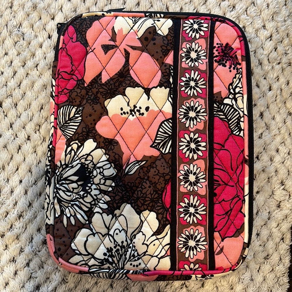 Vera Bradley mocha rouge tablet sleeve